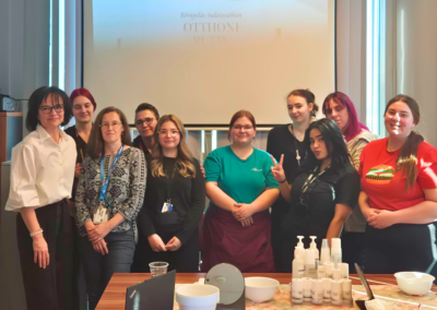Nőnapi bőrápolási workshop céges csapatoknak Dévényi Klára kozmetikussal, rutin mentorral