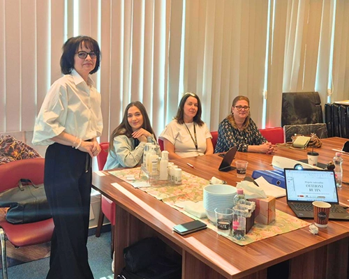 Céges bőrápolási workshop nőknek, csapat, stressz, tanácsadás, Dévényi Klára