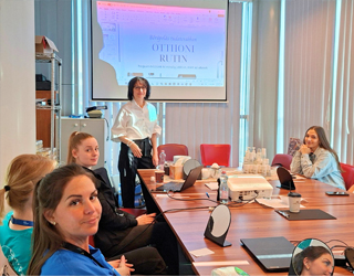 Céges bőrápolási workshop nőknek